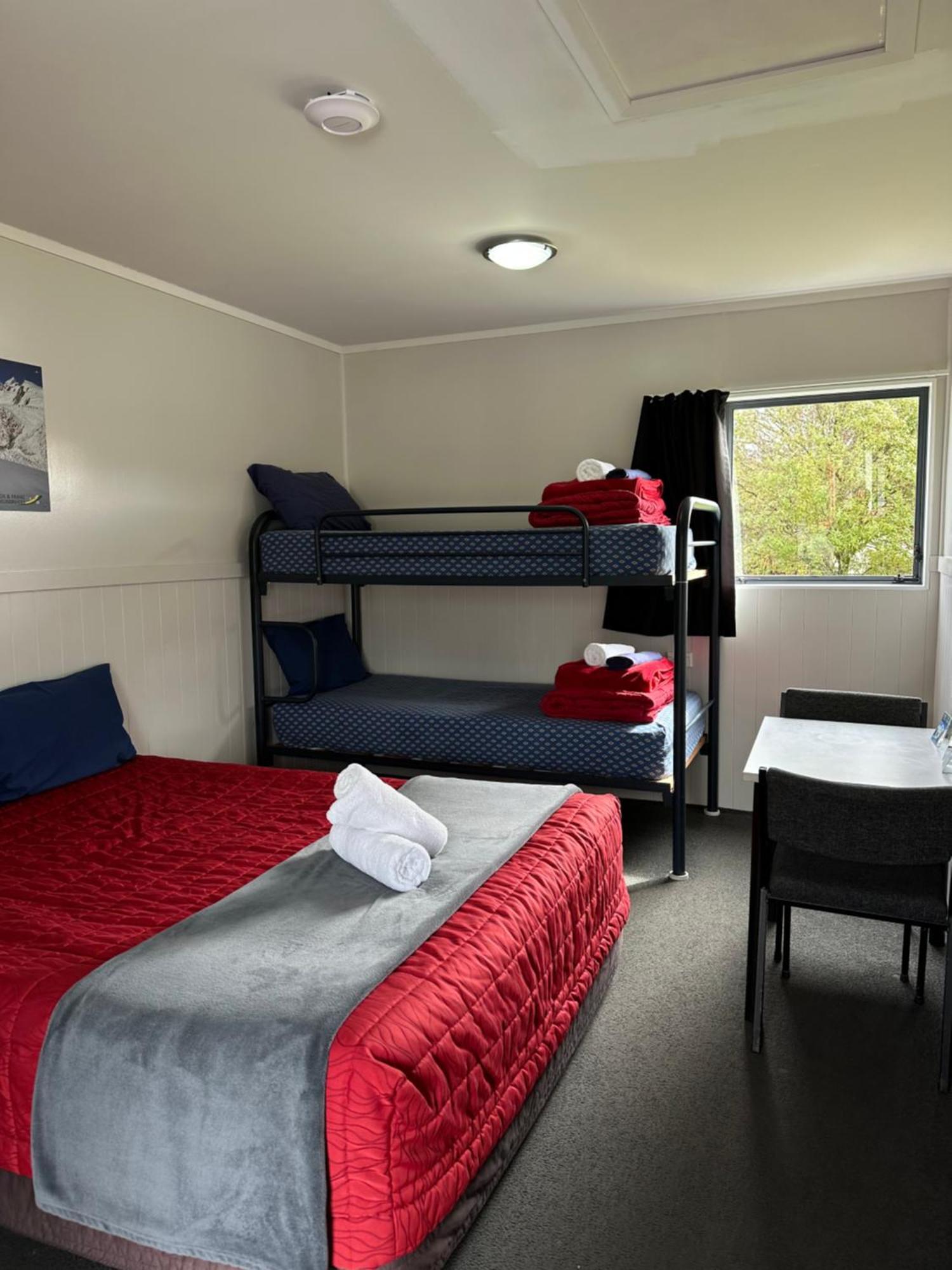 Franz Josef Top 10 Holiday Park Buitenkant foto